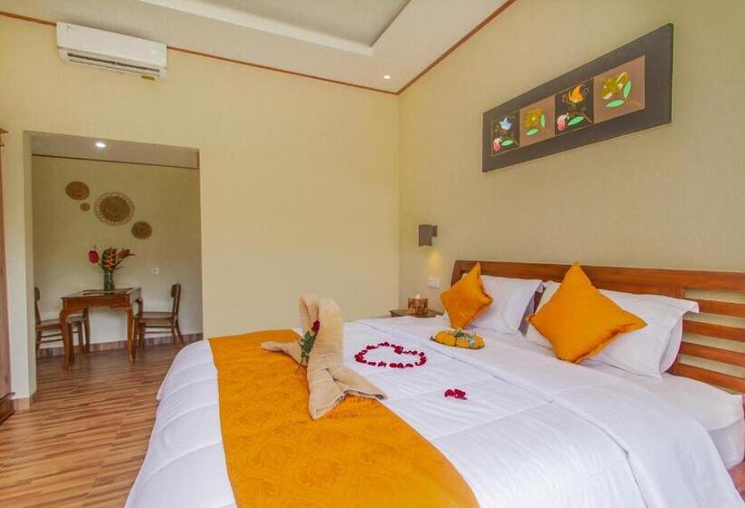 فندق Mailaku House