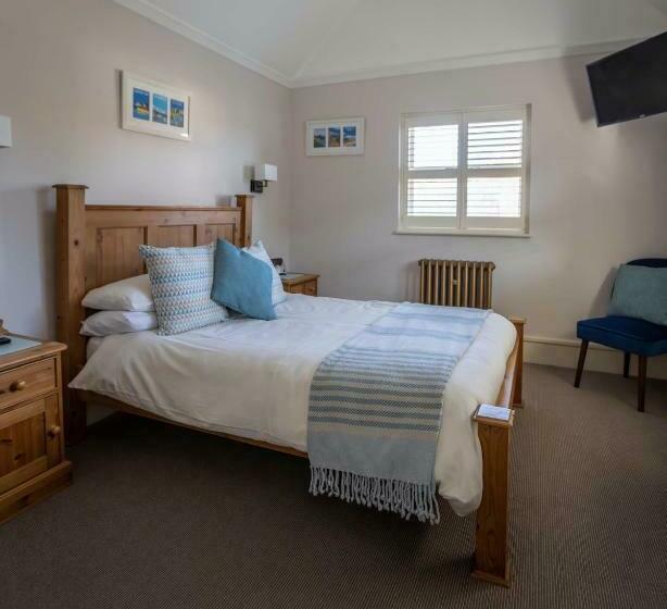 بنسيون Cranborne House