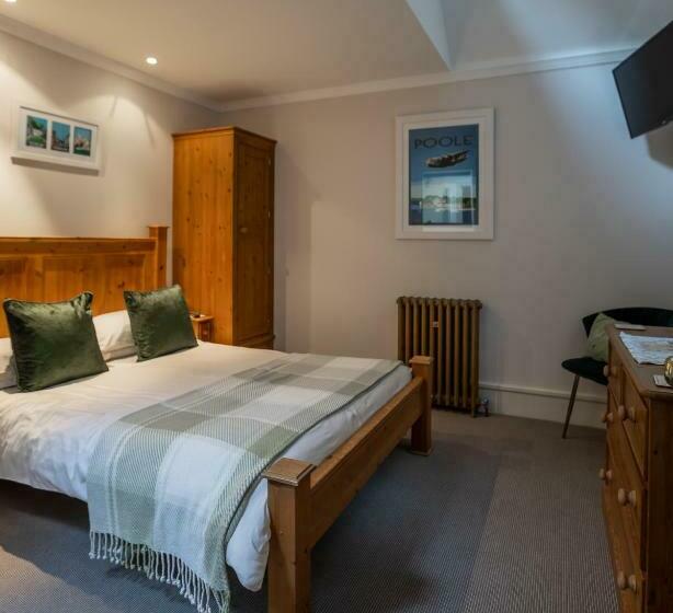 بنسيون Cranborne House