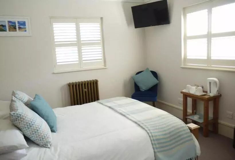 Majatalo Cranborne House