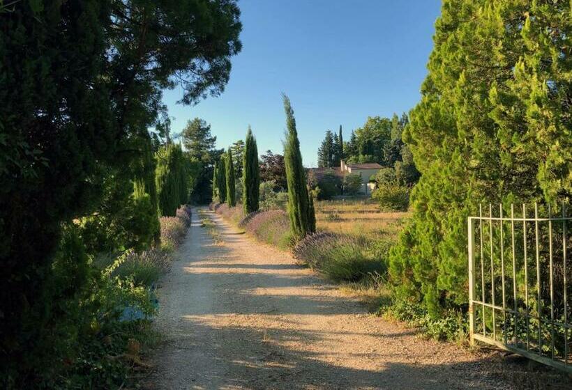 پانسیون La Caumontoise