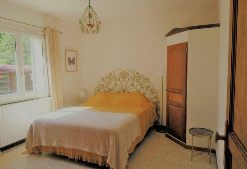 پانسیون La Caumontoise