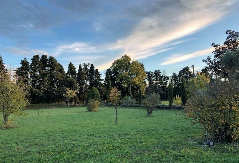 پانسیون La Caumontoise