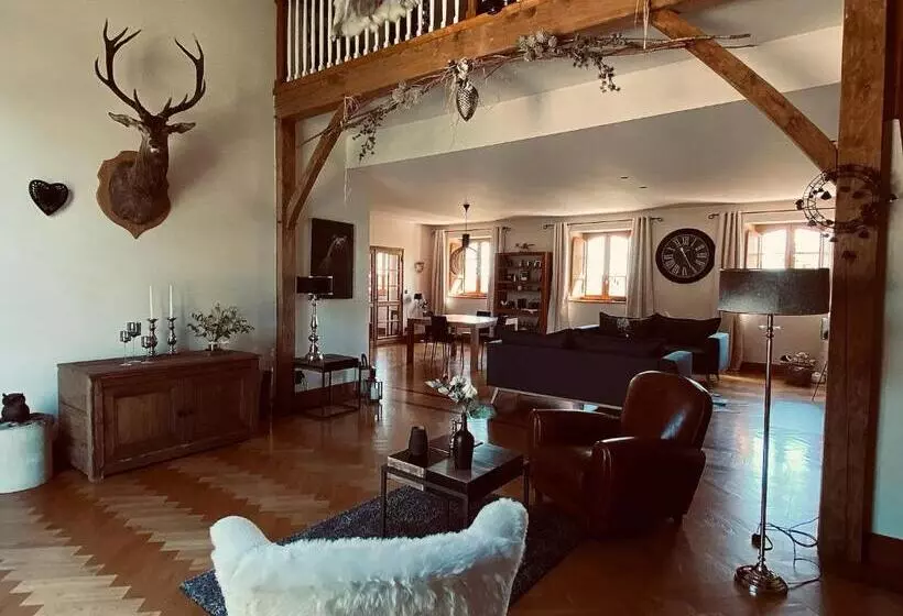 ベッドアンドブレックファースト Domaine De Cazal   Chambres D Hôtes Avec Piscine Au Cœur De 26 Hectares De Nature Préservée