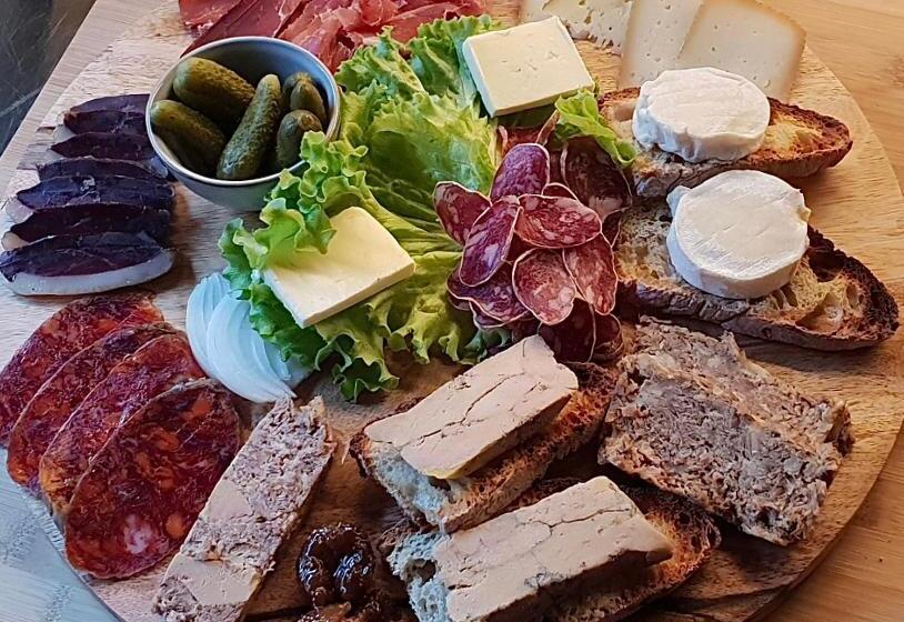 Bed and Breakfast Domaine De Cazal Chambres D Hôtes Avec Piscine Au Cœur De 26 Hectares De Nature Préservée