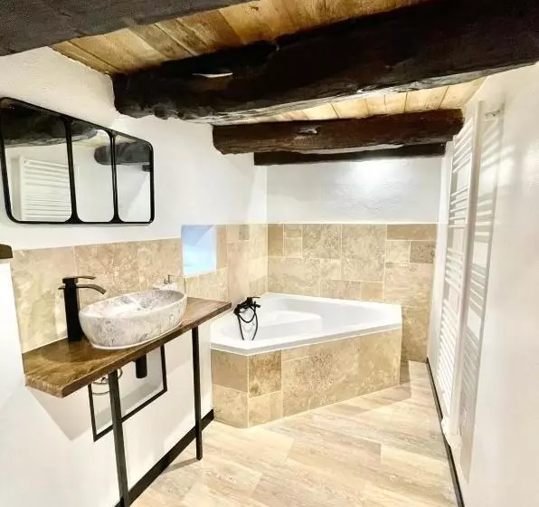 Aamiaismajoitus (B&B) Duguesclin Entre Dinan Et Plages