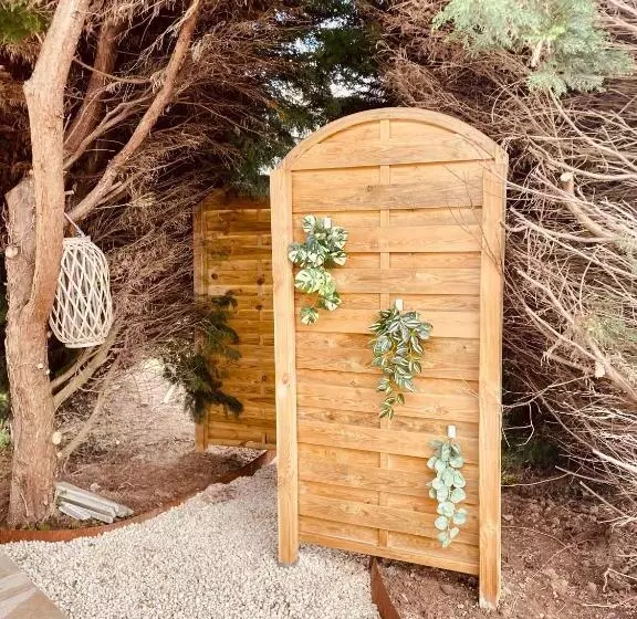 Aamiaismajoitus (B&B) Duguesclin Entre Dinan Et Plages