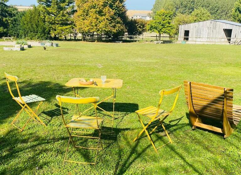 مبيت وإفطار Gîte Verveine Bain Nordique Jacuzzi L écrin De Verdure Chinon