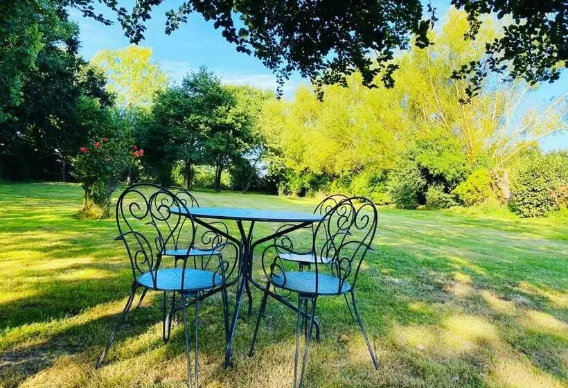 Aamiaismajoitus (B&B) Duguesclin Entre Dinan Et Plages