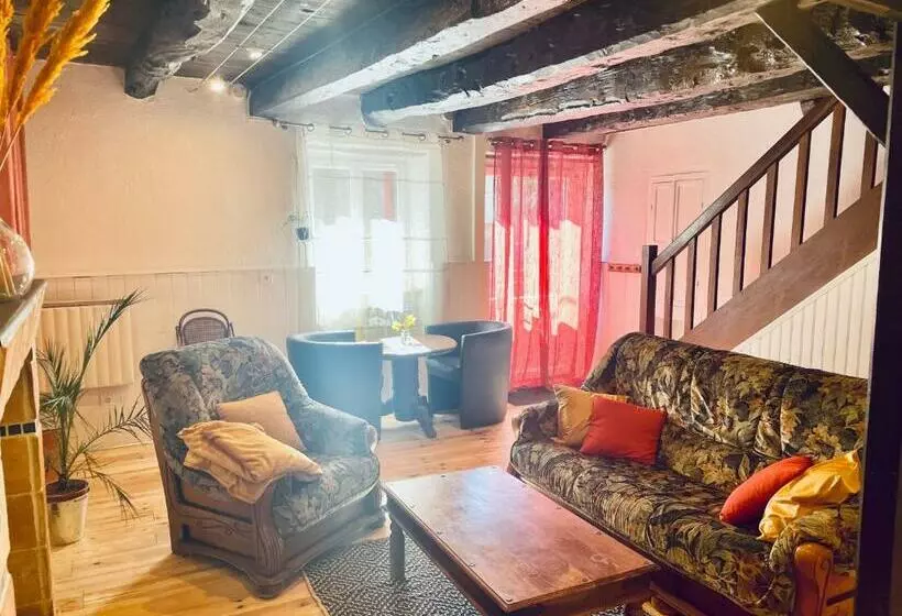 Aamiaismajoitus (B&B) Duguesclin Entre Dinan Et Plages