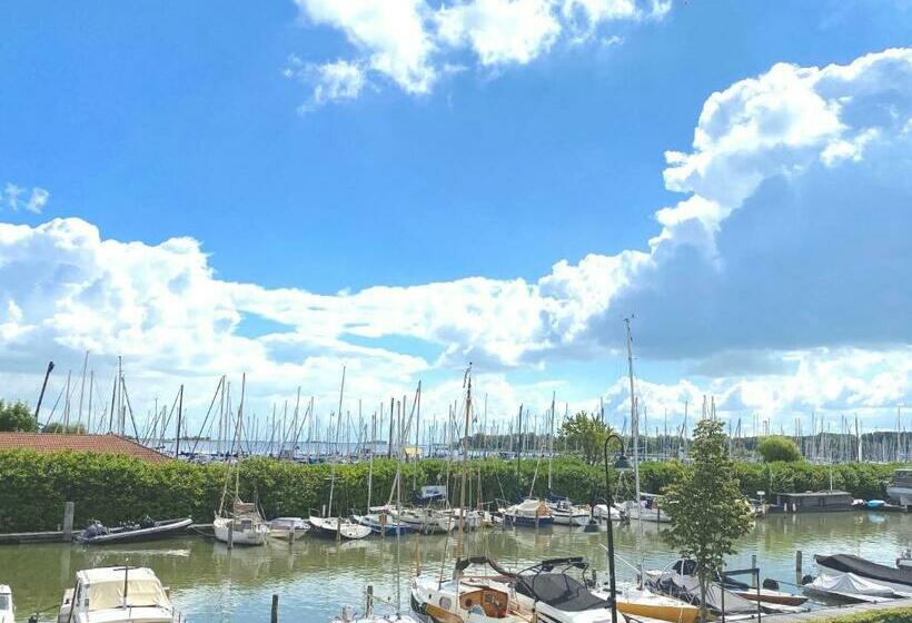 مبيت وإفطار Who S Anton For You Or Two, Monnickendam Near Amsterdam