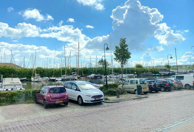 مبيت وإفطار Who S Anton For You Or Two, Monnickendam Near Amsterdam