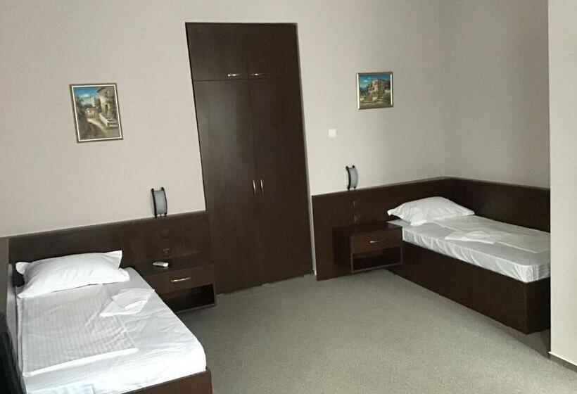 پانسیون Casa Ida 1896