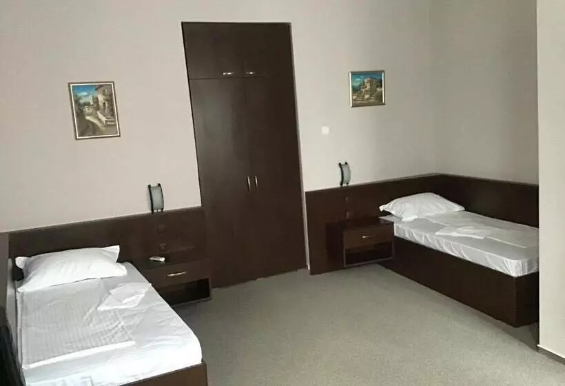 ペンション Casa Ida 1896