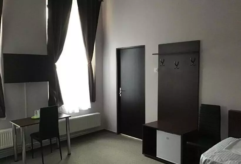 ペンション Casa Ida 1896