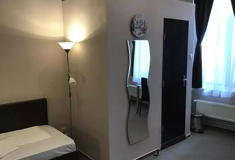 ペンション Casa Ida 1896