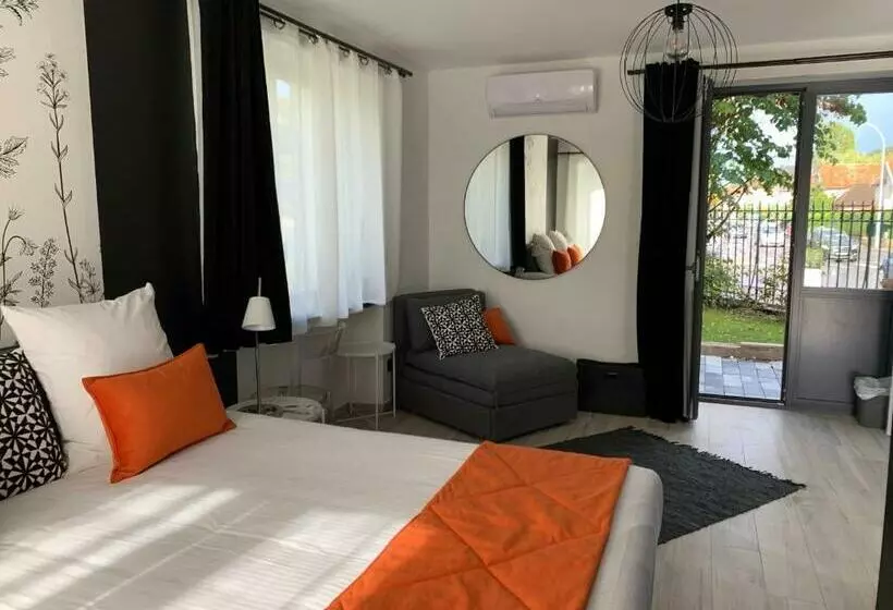 Majatalo La Petite Maison 1933