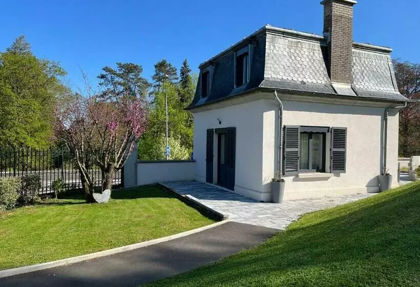 Majatalo La Petite Maison 1933