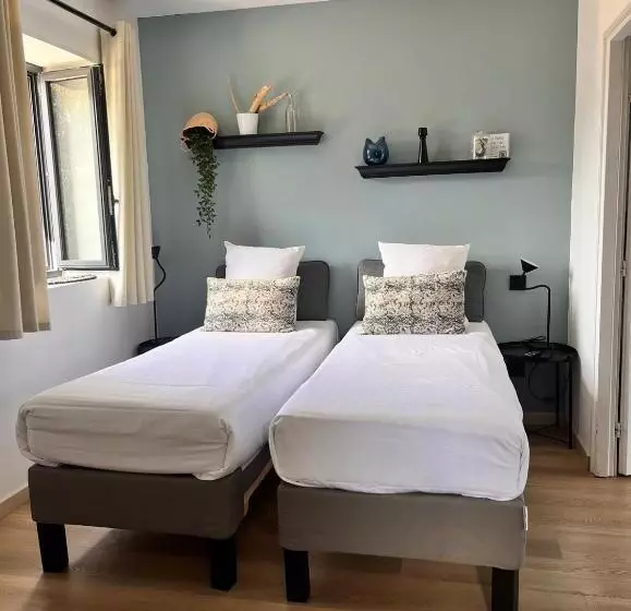 Majatalo La Petite Maison 1933