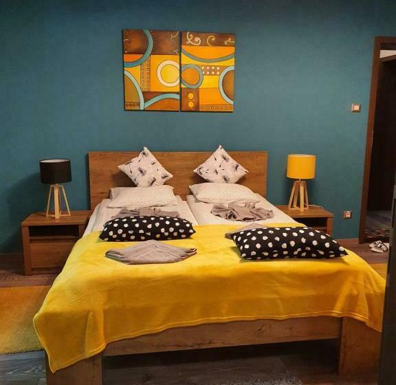 膳宿费 Laura Villa