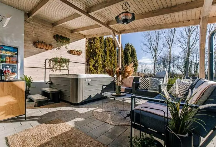 پانسیون Nádas Center Home Badacsony