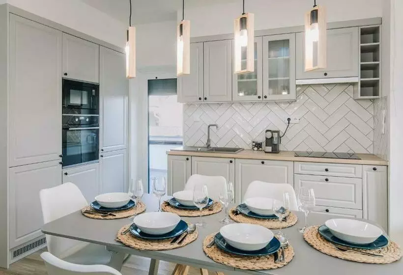 پانسیون Nádas Center Home Badacsony