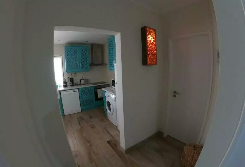 Majatalo Pé Na Areia, Alojamento Local