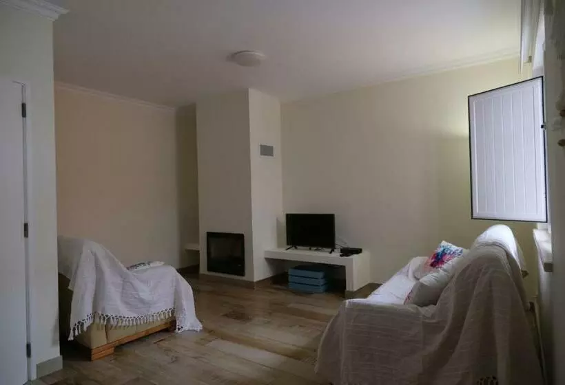 Majatalo Pé Na Areia, Alojamento Local