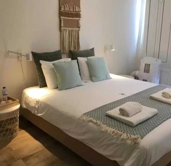 Majatalo Pé Na Areia, Alojamento Local