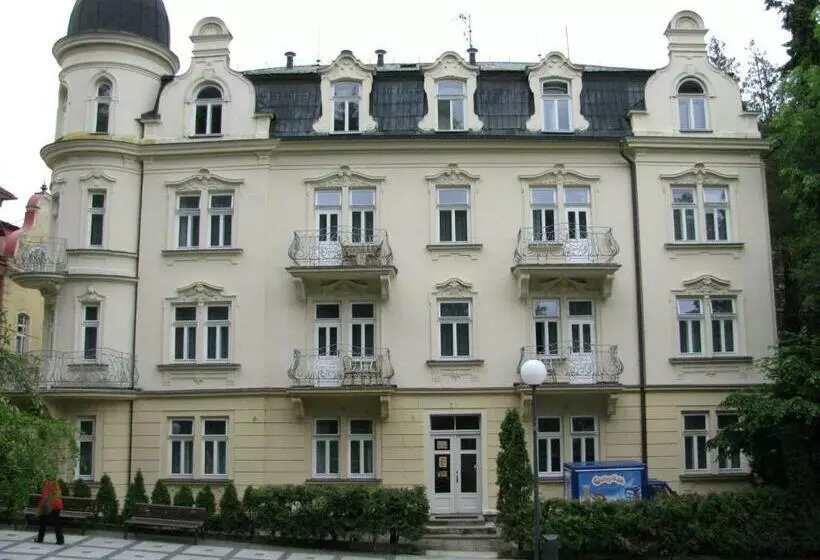 پانسیون Villa Dagmar