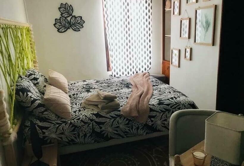 تختخواب و صبحانه Chez Mimie Les Hôtes