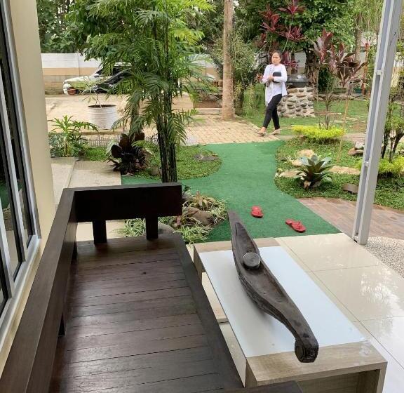 Hotel Embay House & Private Pool