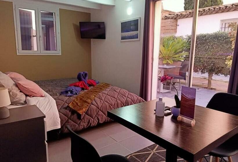 민박 Mas La Farelle Chambre D Hote,fitness & Salle De Jeux Gratuite & Spa En Supplément