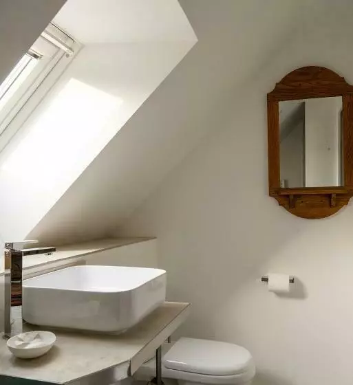 ベッドアンドブレックファースト Chambre D Hôtes Chez Artiste Verrier, La Perrière   Perche