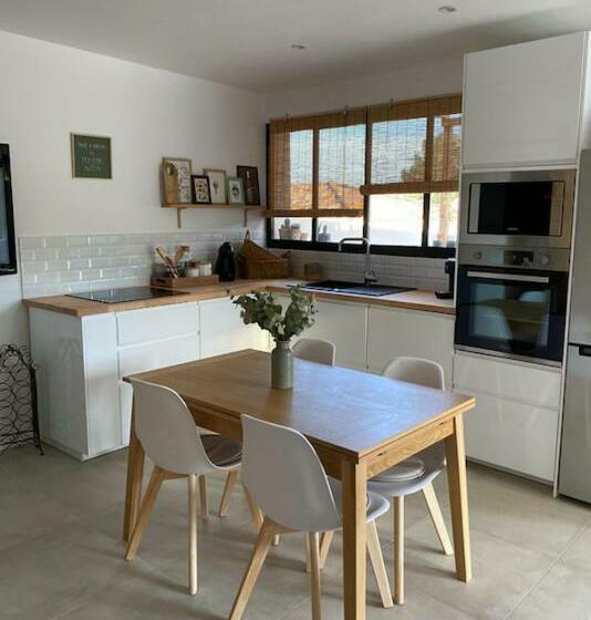 住宿加早餐  Le Pool House