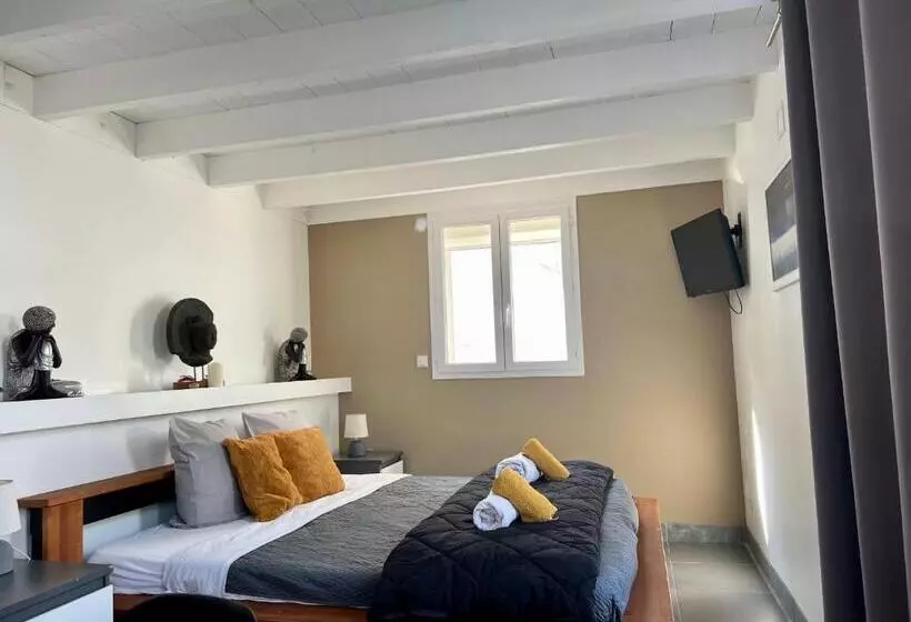 ベッドアンドブレックファースト Mas La Farelle Chambre D Hote,fitness & Salle De Jeux Gratuite & Spa En Supplément