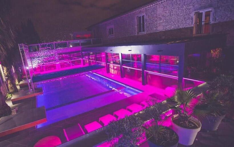 민박 Mas La Farelle Chambre D Hote,fitness & Salle De Jeux Gratuite & Spa En Supplément