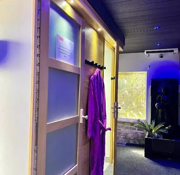 ベッドアンドブレックファースト Mas La Farelle Chambre D Hote,fitness & Salle De Jeux Gratuite & Spa En Supplément