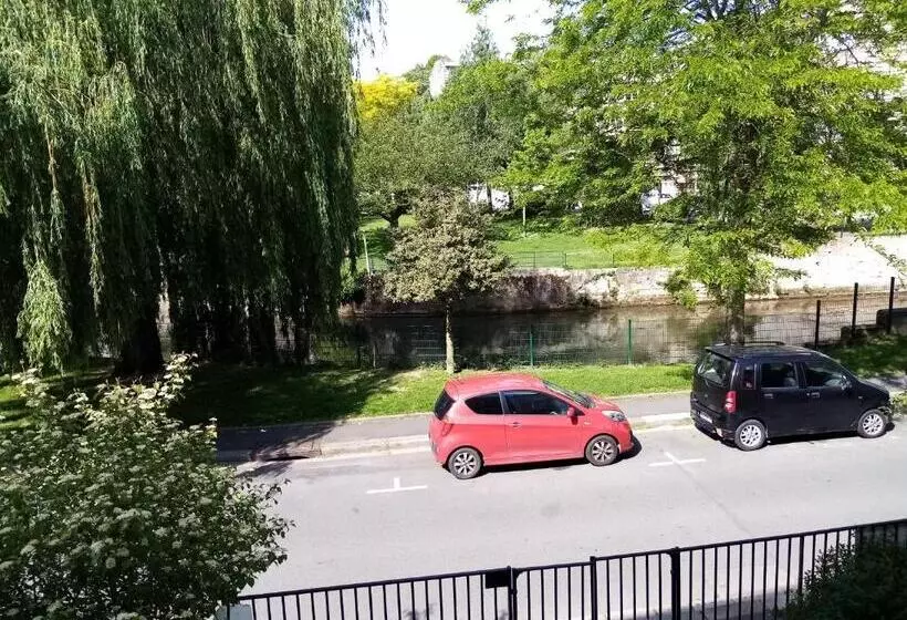 La Villa Des Remparts