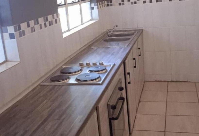 Пансион Kaste Guesthouse Tzaneen