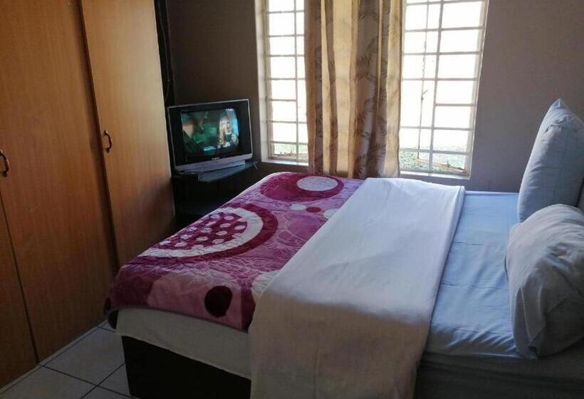 Пансион Kaste Guesthouse Tzaneen