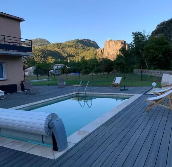 Majatalo Le Long Du Verdon