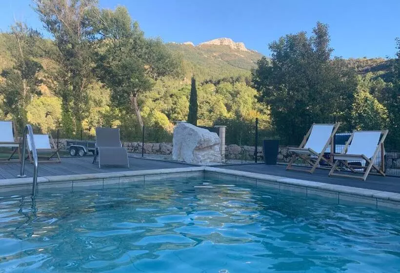 Majatalo Le Long Du Verdon