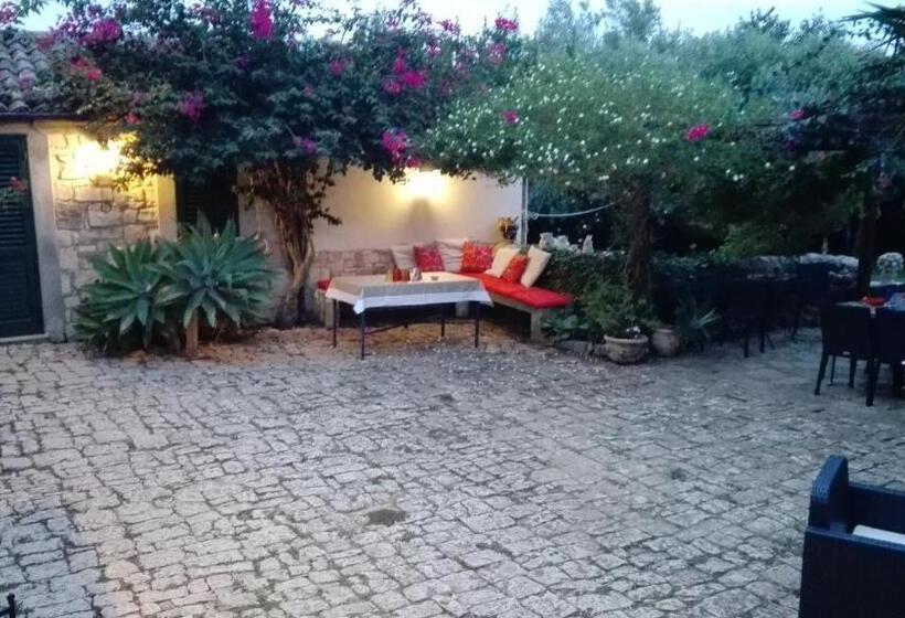 פנסיון Oasi Di Campagna