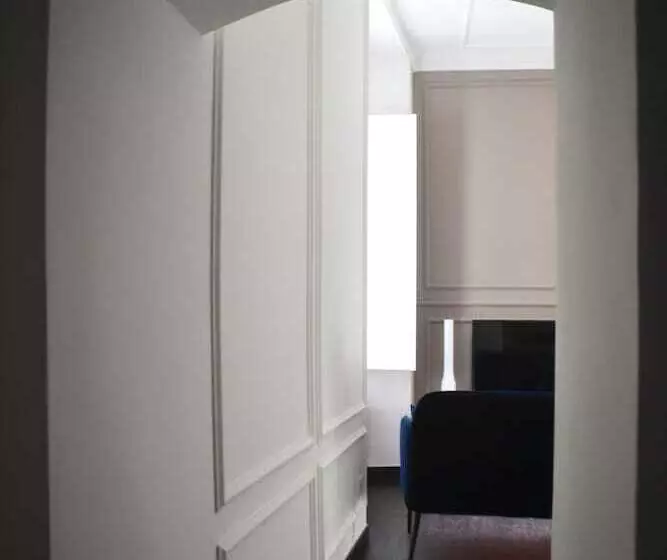 پانسیون Palazzo Delle Sirene Deluxe Apartment & Boutique Rooms