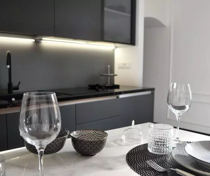 پانسیون Palazzo Delle Sirene Deluxe Apartment & Boutique Rooms