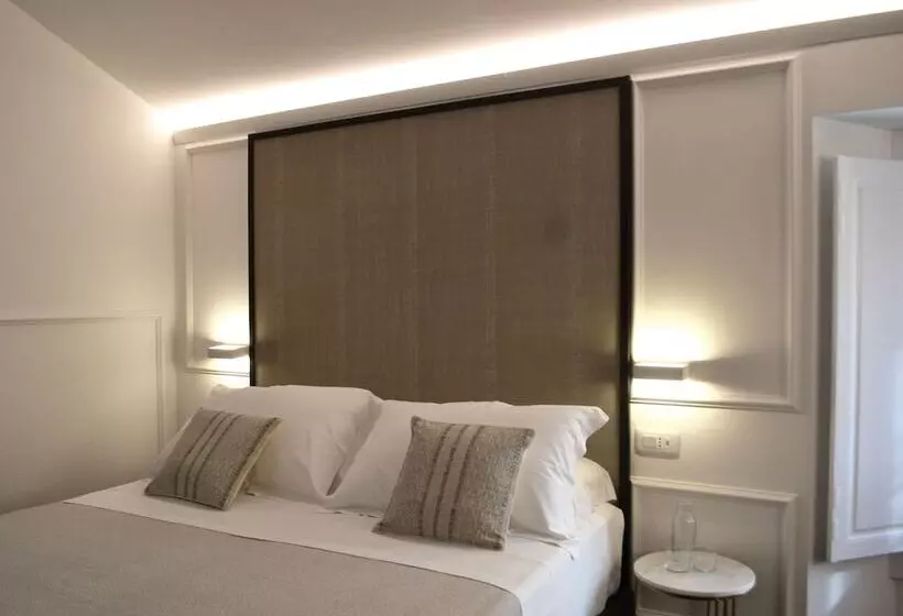 پانسیون Palazzo Delle Sirene Deluxe Apartment & Boutique Rooms