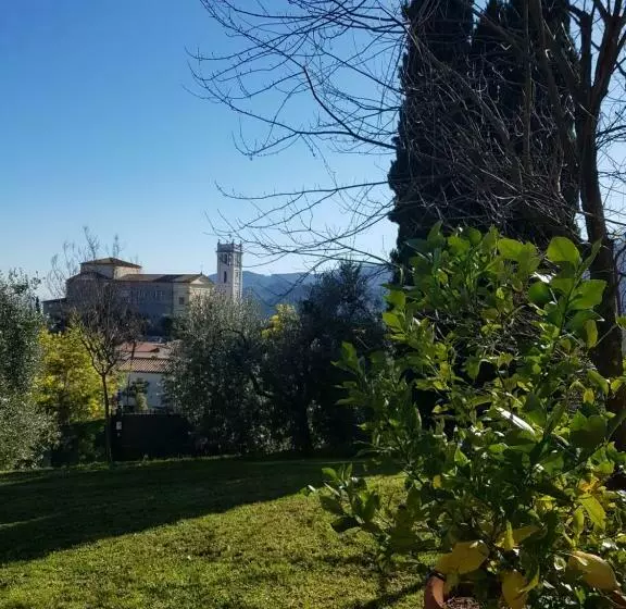 پانسیون Villa Biagi