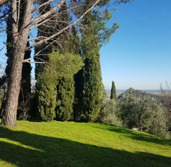 پانسیون Villa Biagi