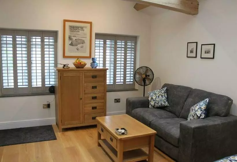 ベッドアンドブレックファースト Bryher Cottage